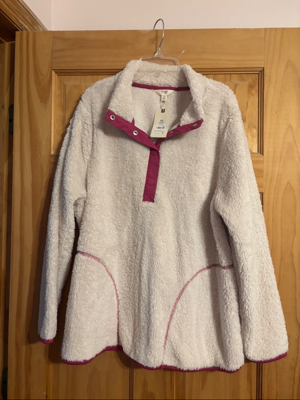 Terra & Sky Cream Sherpa Pullover with Pink Trim